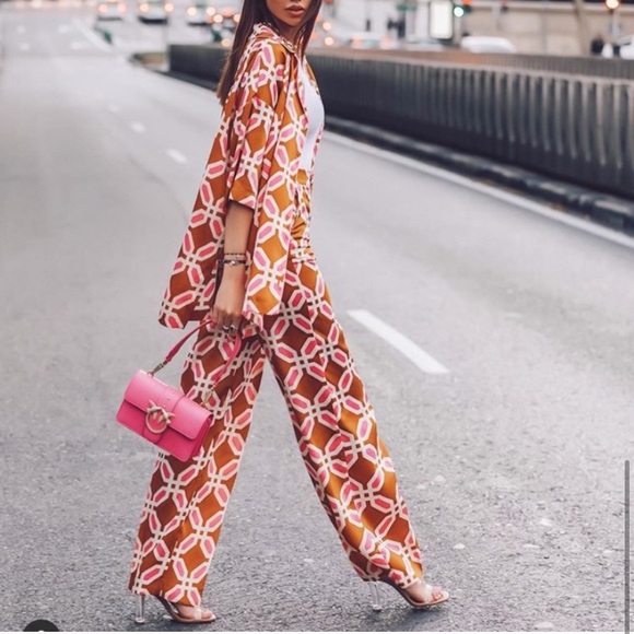 GORGEOUS ZARA NWT Pajama Style Pants - Picture 3 of 10